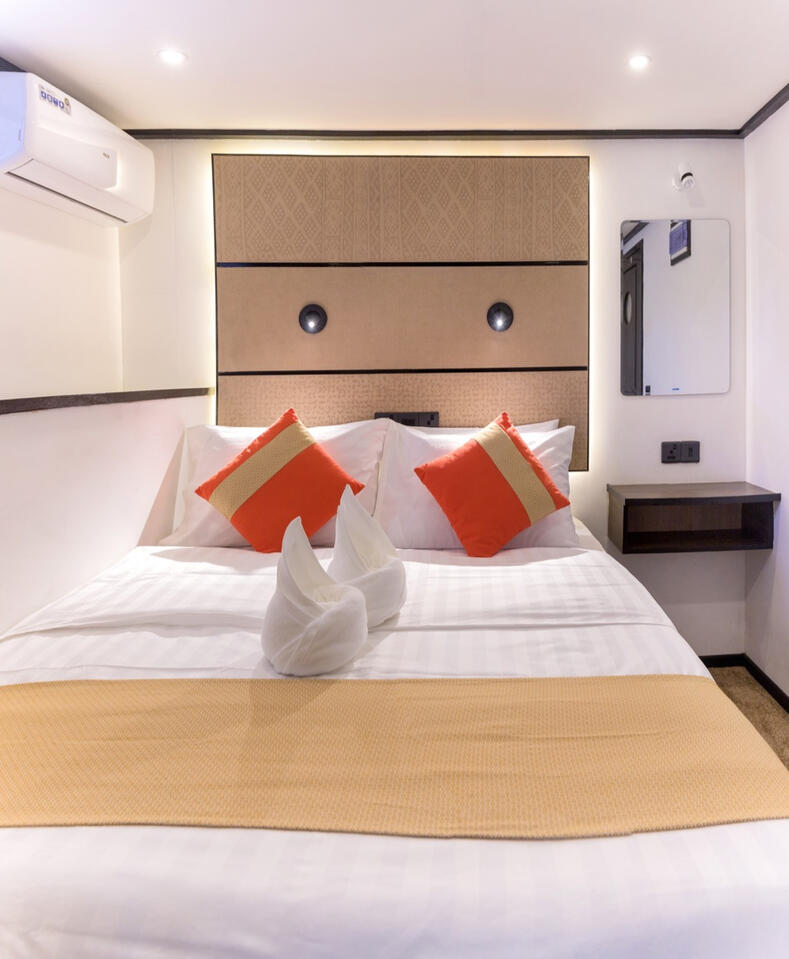 Haira - Cabin with double bed option